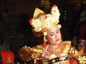 DSCF12186 Legong Dance & Ramayama. Palau de Ubud. Ubud. Bali. Indonèsia.