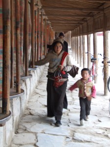 DSCF3153 China. Xiahe. Monasterio de Labrang